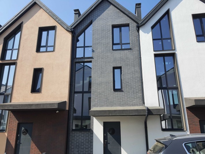 Таунхаус 77 м2 в Києві (Жуляни). Зданий заселений ЖК - фото 1