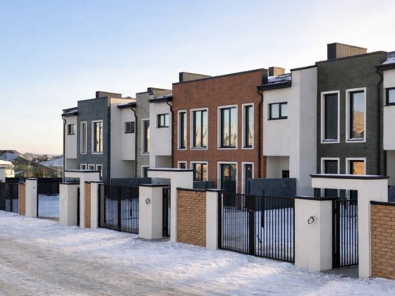 Продам готовий котедж 104м2 з власною ділянкою. Щасливе Ровно