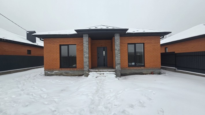 Продам будинок  з чистовим ремонтом - фото 1