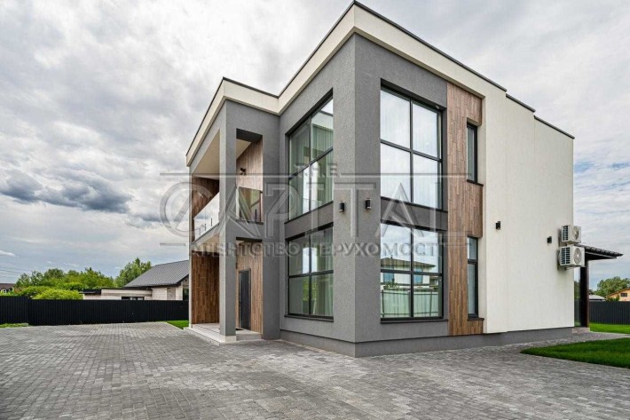 Продається  2-поверховий будинок біля комплексу «Осокор Резиденс» - фото 1