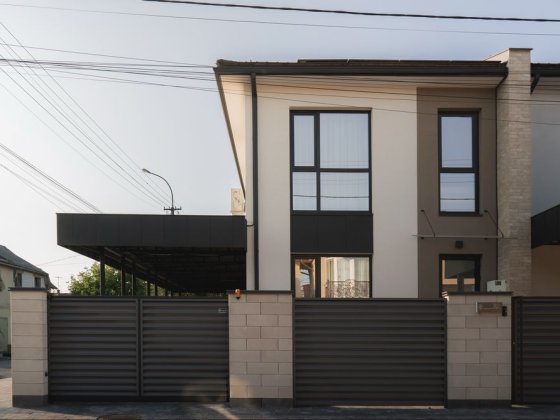 сучасний таунхаус з ремонтом попадинця центр міста Ужгород