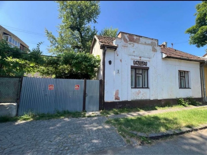 Продаж ділянки з будинком Центр міста вул.Жемайте фасад 22 м - фото 1