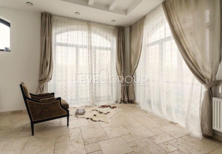 Продаж резиденції. Заповідник. Жуків острів. Конча-Заспа! 2 гектари! - фото 1