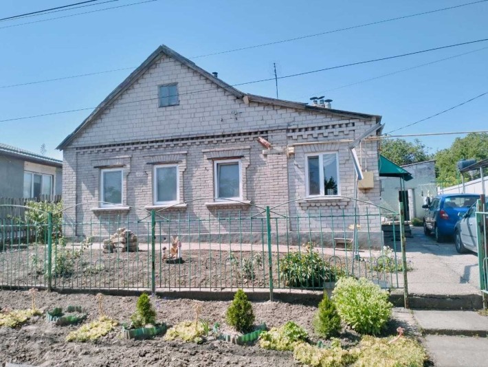 Продается дом на Кичкасе с частичным ремонтом - фото 1