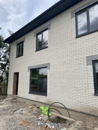 Кутовий таунхаус 60 м² з власною ділянкою - фото 1