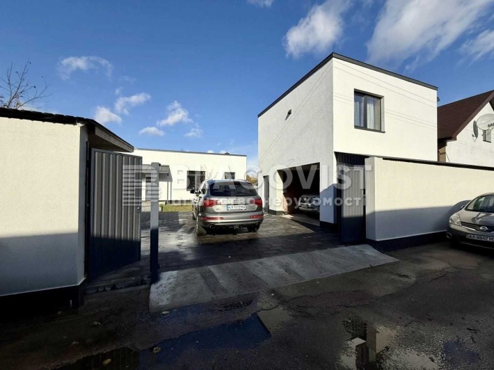 Будинок Русанівські сади гараж барбекю тераса поруч набережна Київ - фото 1