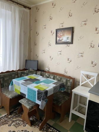 Здам 2х кімнатну квартиру на Лазурном - фото 1