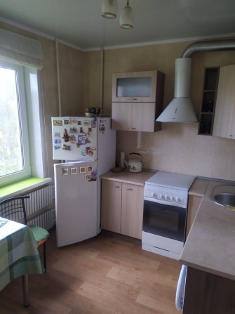 Сдам отличную 1-но комн.квартиру на 3-ем этаже.Лифт работает - фото 1