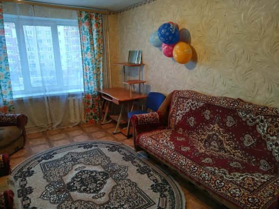 2-к вул. Л. Бикова (м-н Лазурний) Краматорськ