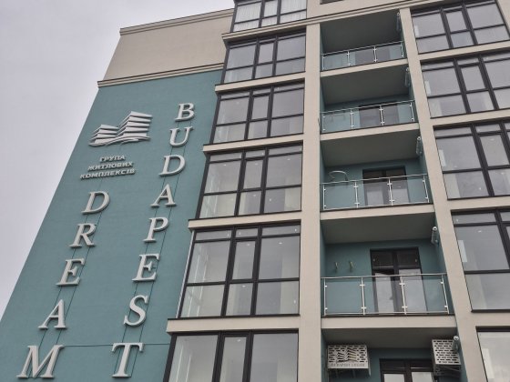 Здається  вперше 2 кімнатна квартира тихому центрі. Мукачево