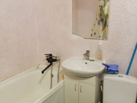 Сдам однокомнатную квартиру 40 лет долгосрочно Павлоград