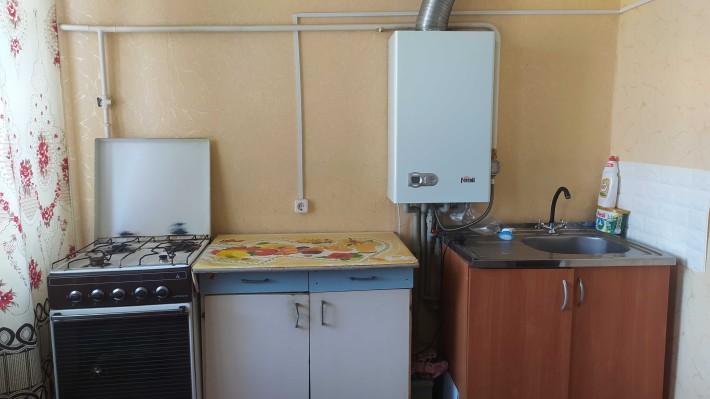 Здам простору 1-кімнатну квартиру на вул. Фабричній - фото 1