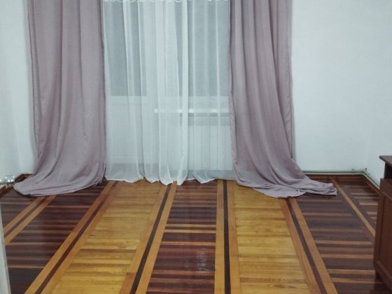 Здам двох кімнатну квартиру по вул .Березнева 1, четвертий поверхх Сарни