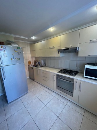 Аренда шикарной 3к/квартиры в Центре города !Этаж 7/9. - фото 1