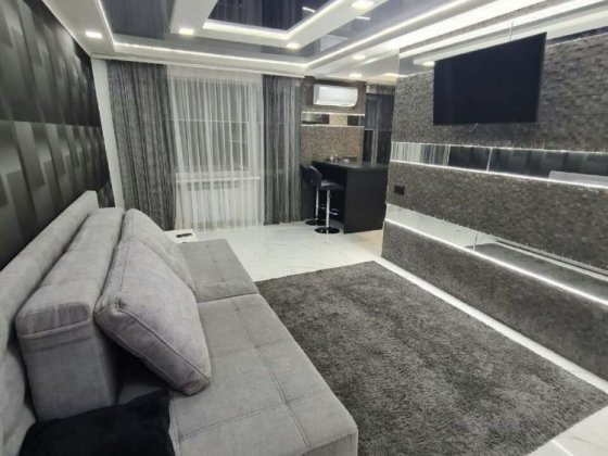 Сдам 1-комнатную квартиру с видом на площадь, центр города! Славянск