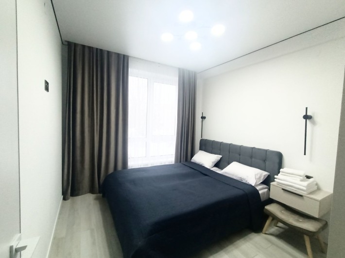 Здаються Двокімнатні Апартаменти. Срібний дім Люкс. Центр. Паркінг - фото 1