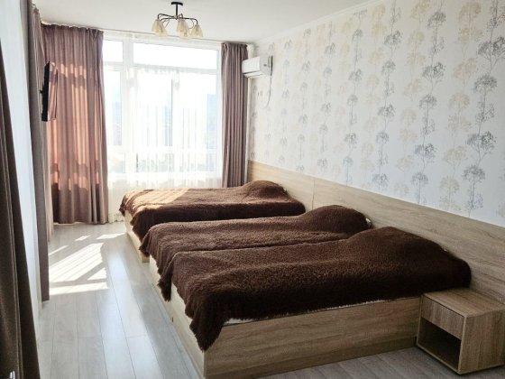 Енергонезалежна квартира в довгострокову оренду на Довбуша 15. Трускавець