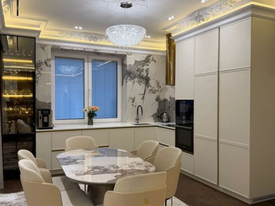 Продаж великого дизайнерського будинку Ужгород