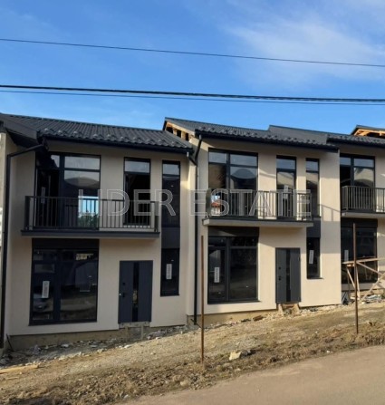 Продаж таунхаусу в Ужгороді, 3 кімнати, 114 м², 2.6 сот. - фото 1