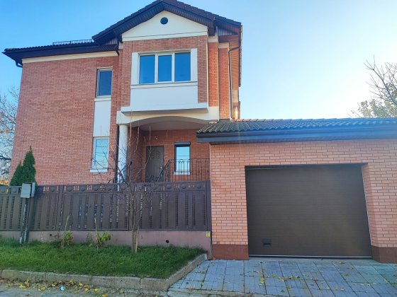 Продам будинок, Добрий шлях, вул.Чумацька, 322 м., 5 соток Киев