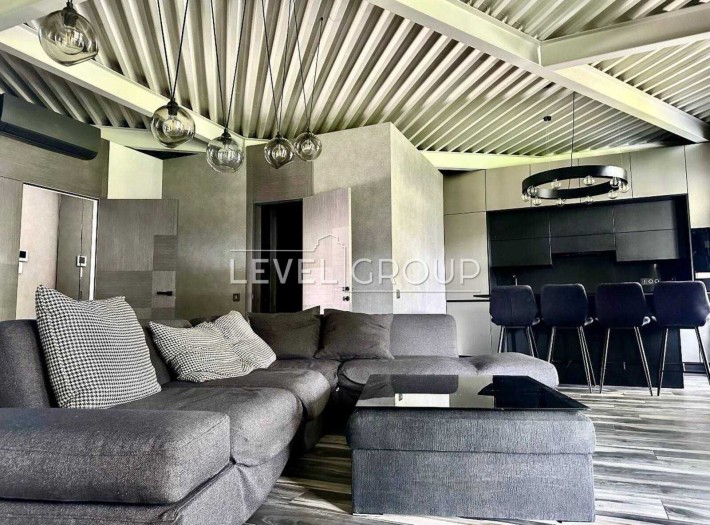 Продається сучасний будинок, з якісним ремонтом у Русанівських садах! - фото 1