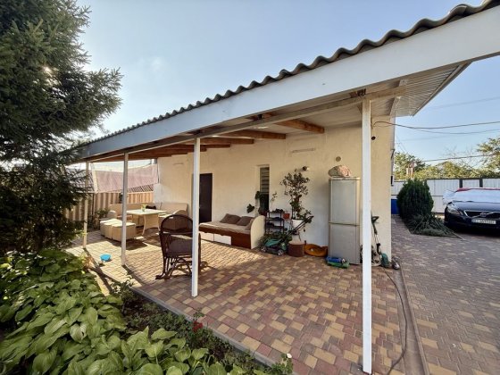 Продам дом со свежим ремонтом и прекрасным ландшафтом! Запоріжжя