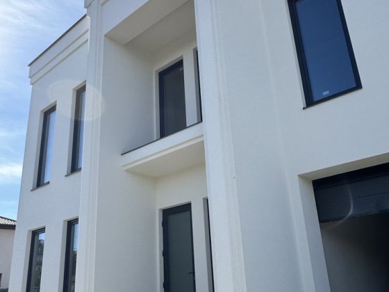 Прадаж сучасних будинків. Ужгород з гаражем Ужгород