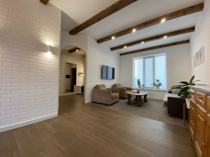 Продам 2-х поверховий дуплекс з ділянкою на вул.Б.Гринченка 2342 - фото 1