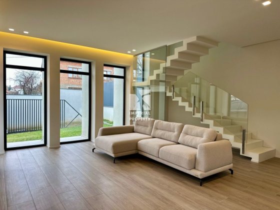 Продаж сучасного будинку в центрі Ужгорода! Стиль, комфорт топ-локація Ужгород