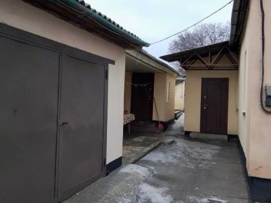 Продаж будинку від власника 2 будинки на ділянці Дніпро Торг Дніпро