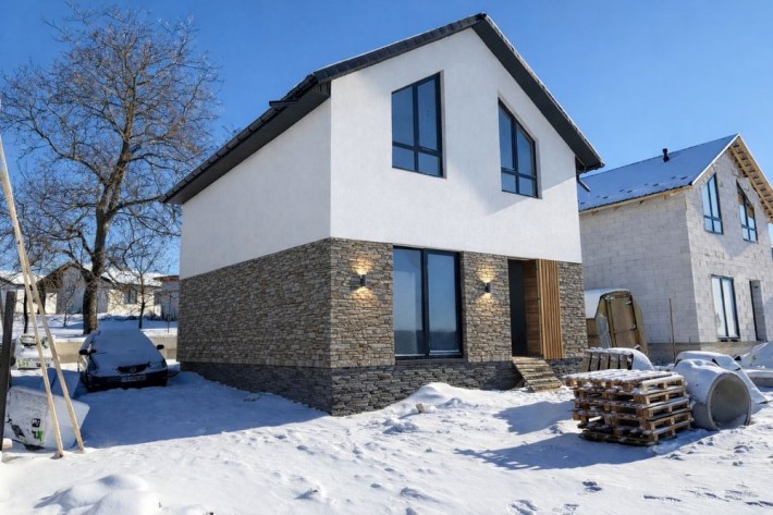 Сучасний Будинок 100 м.кв в Місті - фото 1