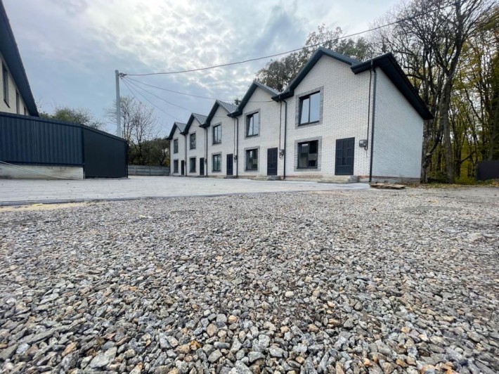 ТАУНХАУС  в чистовому з вихідом до лісу - фото 1