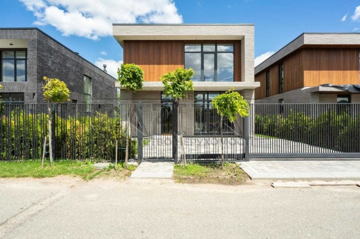 Продаж / Будинок 180м2 закрите КМ Київ, Солом'янський район - фото 1