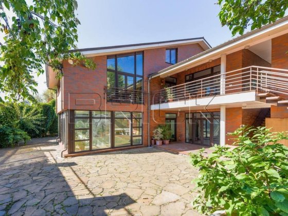 Будинок продаж Радіальна 4/ Радиальная Печерськ Лавра дом Киев