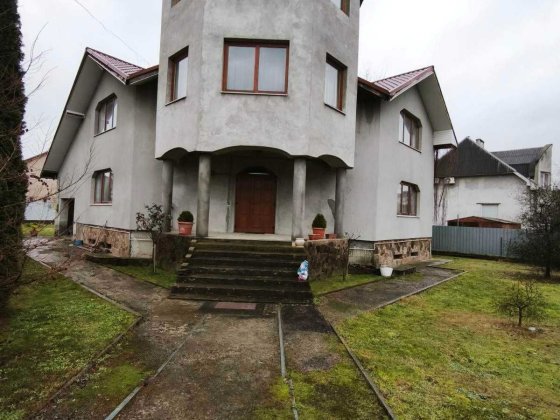 Продається сімейний будинок, вул. Володимирська Код: 42220 Ужгород