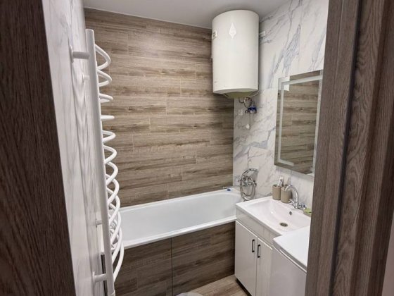 Здам в оренду 2 кімнатну великої площі Шептицький