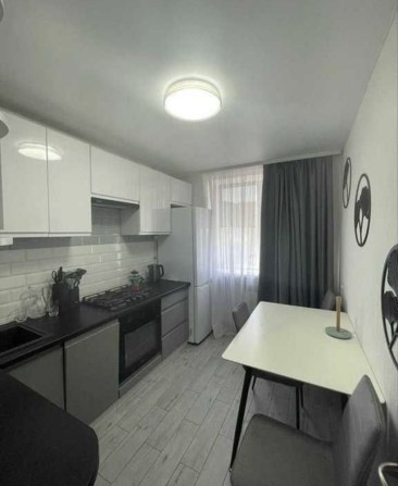 Оренда 2 кімнатної квартири на виставці - фото 1