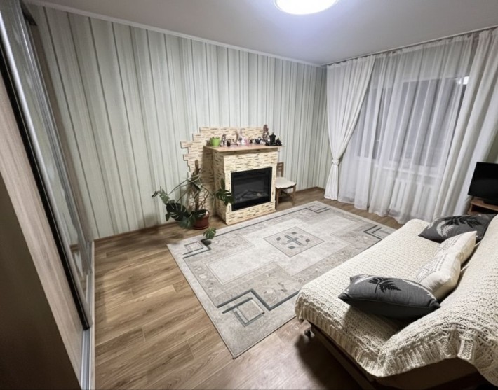 Оренда 2-х кімнатної квартири, Виставка, вул. Миколи Мазура . - фото 1