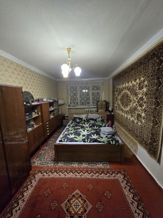 Трьох кімнатна . Інститутська - фото 1