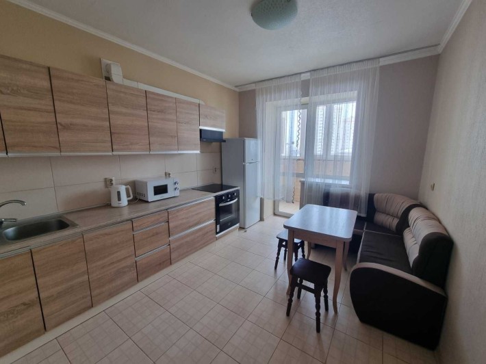 Оренда 1 кімн., Буча, центр, 37,9 м2, без комісії, ГЕНЕРАТОР - фото 1