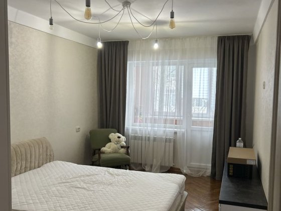 Здається 2-на квартира на бульварі Незалежності! Бровари