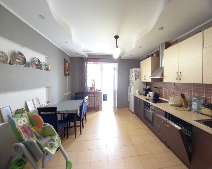 Здам гарненьку 2 к квартиру меблі техніка - фото 1