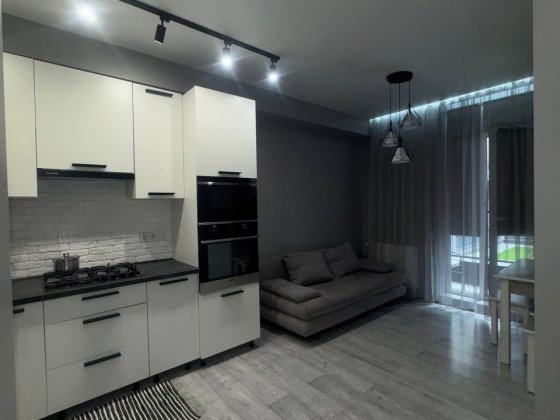 Пропоную сучасну 1 кімнатну квартиру в центрі міста! Хмельницький