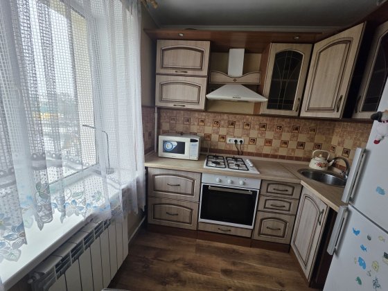 Однокімнатна 35 кв.м. напроти Райвідділу Поліції Бориспіль