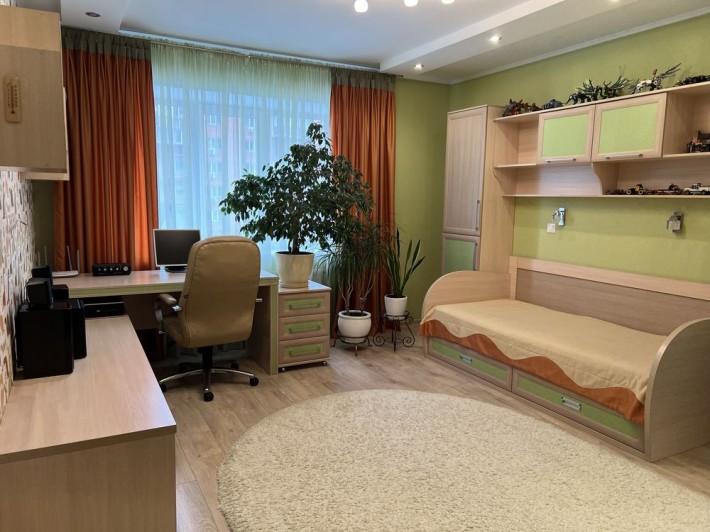 Оренда 4-х кім. квартири - фото 1