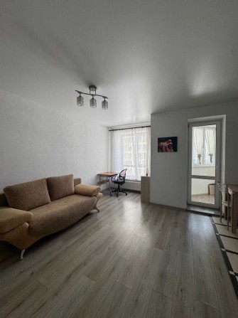 Оренда затишної квартири з балконом в ЖК Акварелі 2 - фото 1