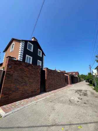 Продаж будинку біля метро Осокорки з виходом на воду - фото 1