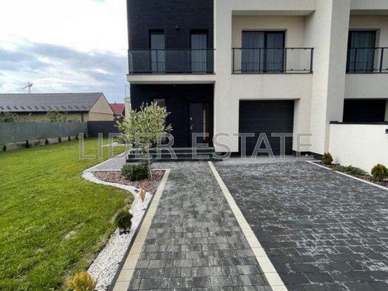 Продам двоповерховий дуплекс Ужгород