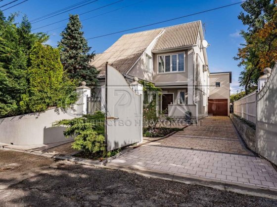 Продаж будинку КИЇВ Святошинський район 3сотки обойний ринок Киев