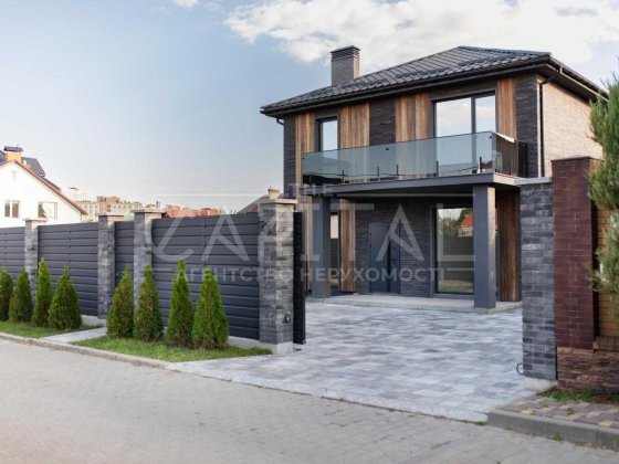 Продажа Дом 260м Жуляны КГ Счастье 8м соток! ул. Березовая Центр Киев